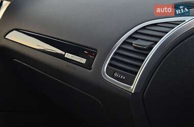 Внедорожник / Кроссовер Audi Q7 2013 в 