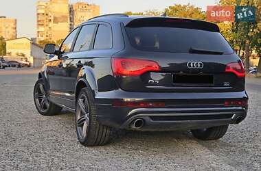 Внедорожник / Кроссовер Audi Q7 2013 в 