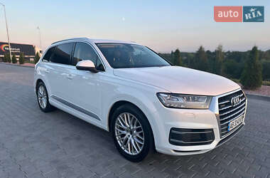 Внедорожник / Кроссовер Audi Q7 2016 в 