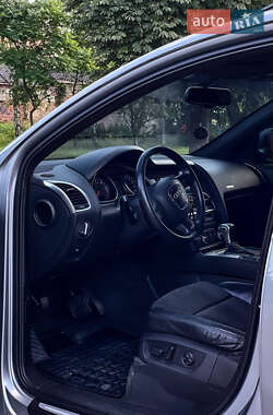 Позашляховик / Кросовер Audi Q7 2007 в 