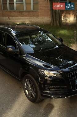 Внедорожник / Кроссовер Audi Q7 2013 в 