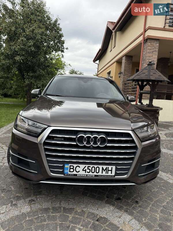 Позашляховик / Кросовер Audi Q7 2019 в Львові