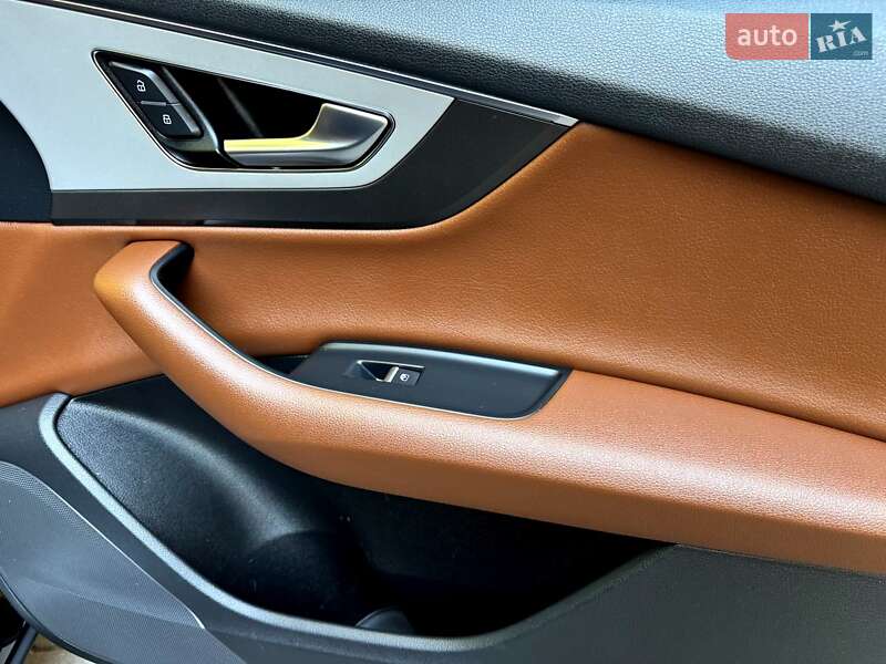 Внедорожник / Кроссовер Audi Q7 2016 в Хмельницком