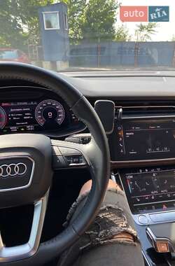 Внедорожник / Кроссовер Audi Q7 2020 в 