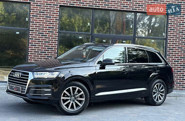 Внедорожник / Кроссовер Audi Q7 2015 в 