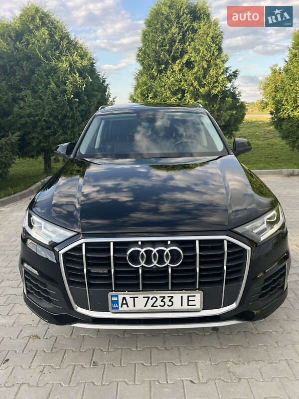 Позашляховик / Кросовер Audi Q7 2020 в Івано-Франківську