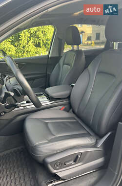 Внедорожник / Кроссовер Audi Q7 2020 в 