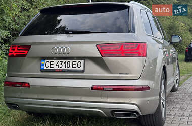 Внедорожник / Кроссовер Audi Q7 2017 в 
