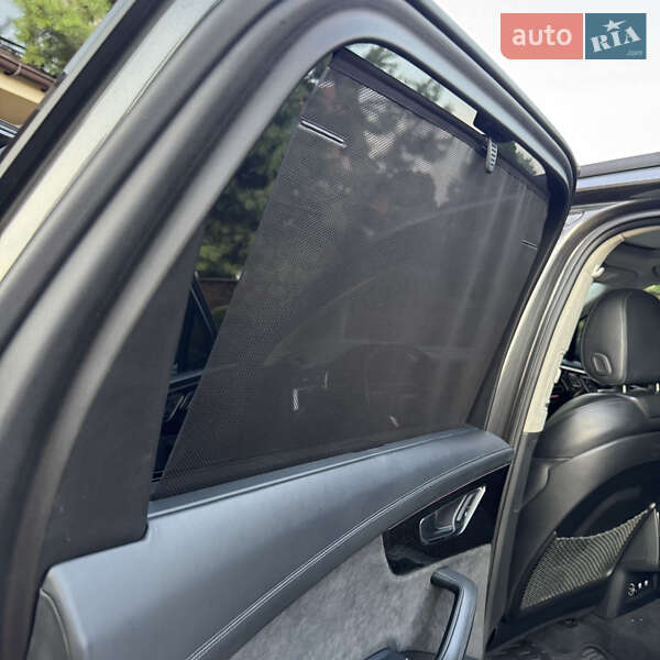 Позашляховик / Кросовер Audi Q7 2020 в Рівному