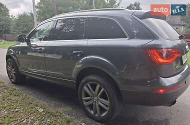 Внедорожник / Кроссовер Audi Q7 2013 в 