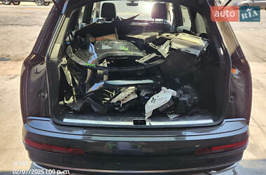 Внедорожник / Кроссовер Audi Q7 2020 в 