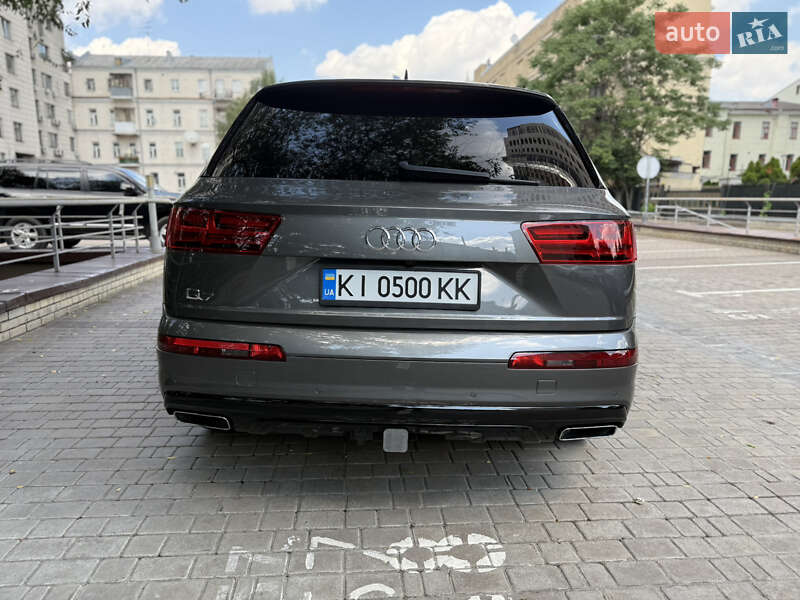Внедорожник / Кроссовер Audi Q7 2018 в Киеве