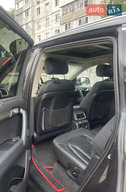 Внедорожник / Кроссовер Audi Q7 2014 в 