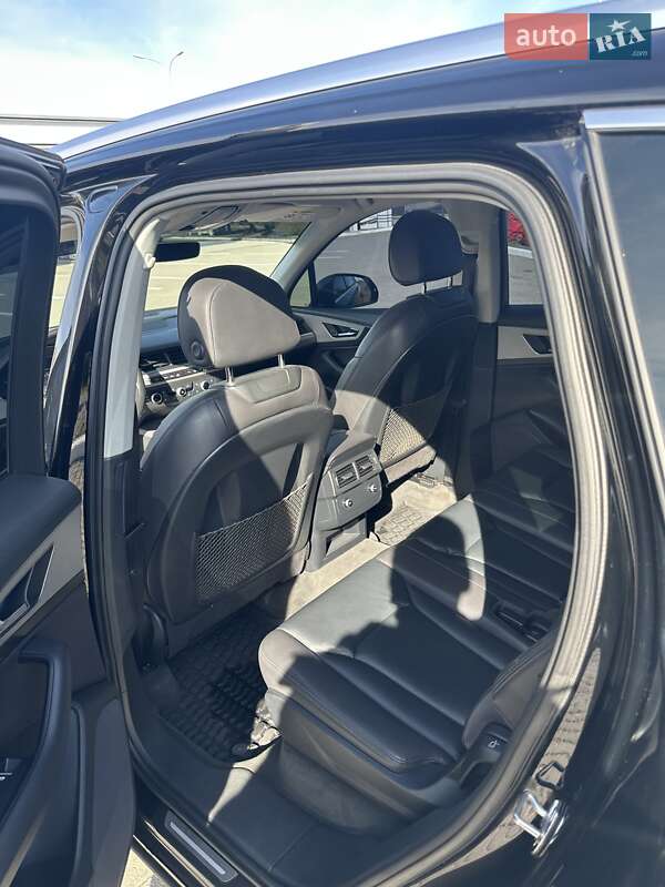 Внедорожник / Кроссовер Audi Q7 2016 в Львове