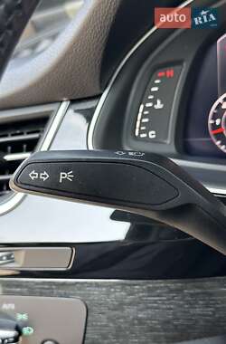 Внедорожник / Кроссовер Audi Q7 2016 в 