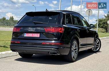 Внедорожник / Кроссовер Audi Q7 2019 в 
