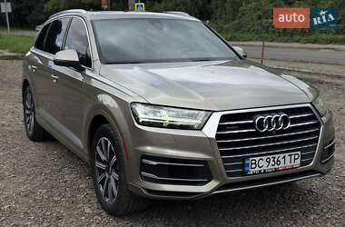 Внедорожник / Кроссовер Audi Q7 2016 в 