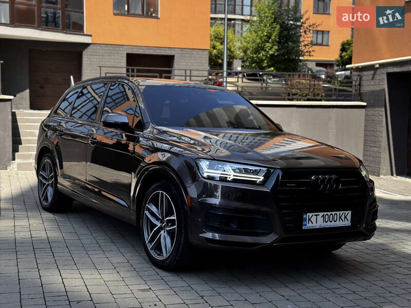 Позашляховик / Кросовер Audi Q7 2018 в Івано-Франківську