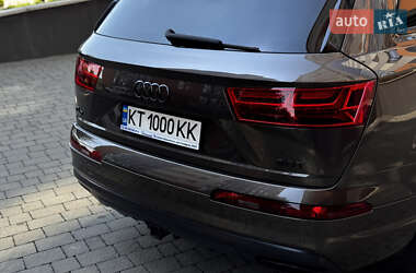 Внедорожник / Кроссовер Audi Q7 2018 в 