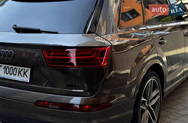 Внедорожник / Кроссовер Audi Q7 2018 в 