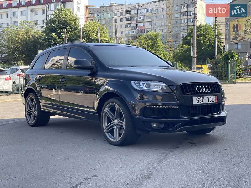 Внедорожник / Кроссовер Audi Q7 2014 в Черновцах