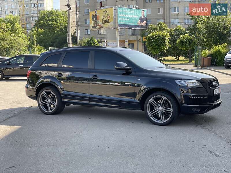 Внедорожник / Кроссовер Audi Q7 2014 в Черновцах