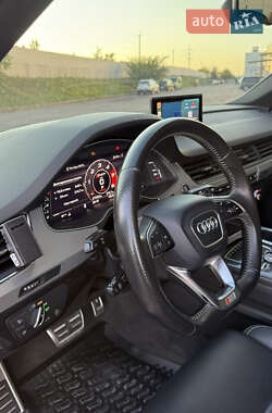 Внедорожник / Кроссовер Audi Q7 2016 в 