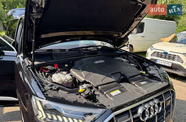 Внедорожник / Кроссовер Audi Q7 2021 в 