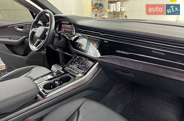 Внедорожник / Кроссовер Audi Q7 2021 в 
