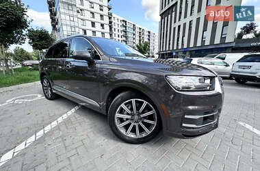 Внедорожник / Кроссовер Audi Q7 2019 в 