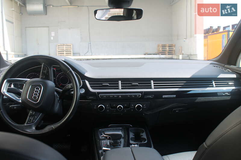 Внедорожник / Кроссовер Audi Q7 2017 в Львове