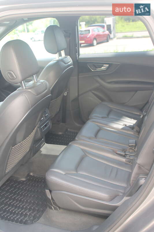 Внедорожник / Кроссовер Audi Q7 2017 в Львове