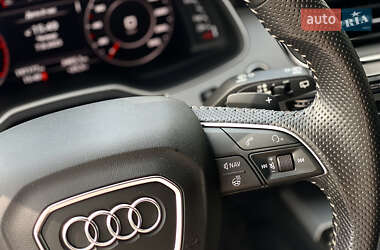 Внедорожник / Кроссовер Audi Q7 2018 в 