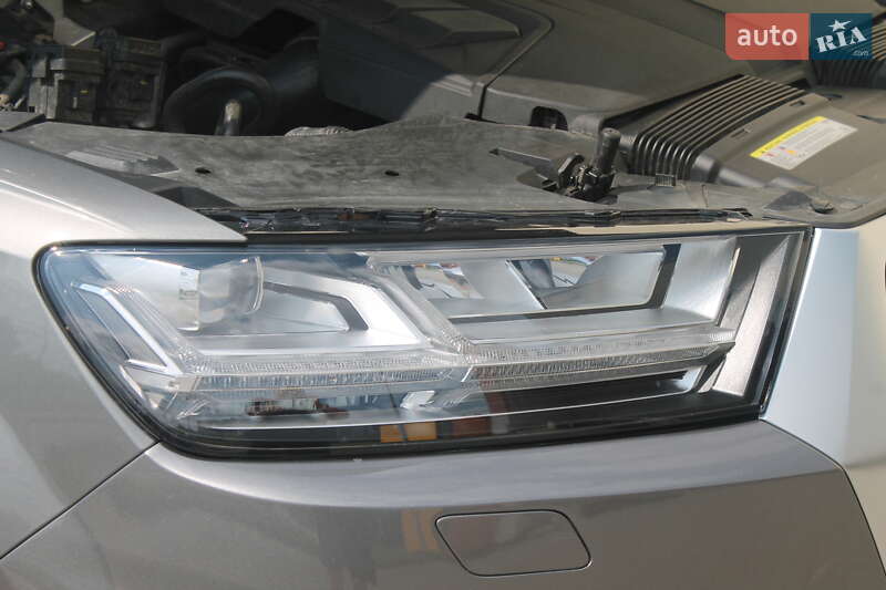 Внедорожник / Кроссовер Audi Q7 2017 в Львове