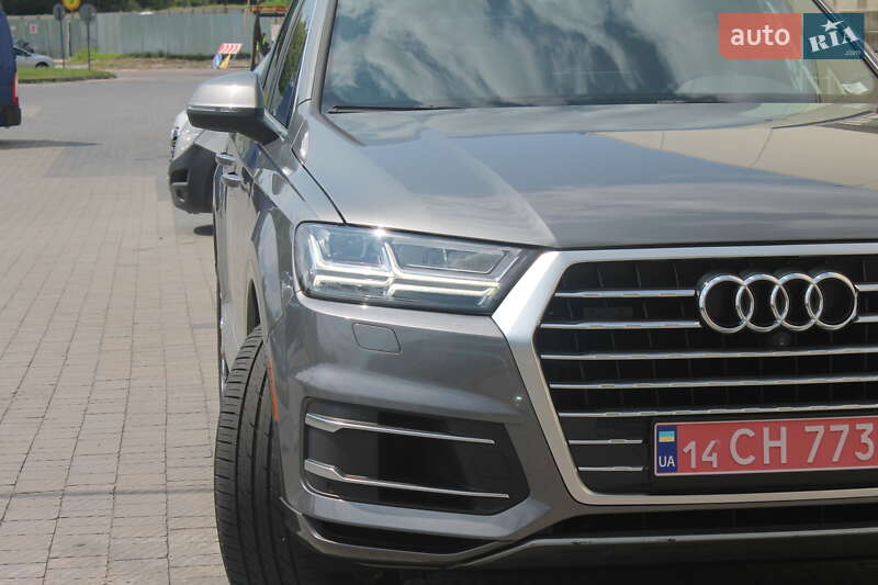 Внедорожник / Кроссовер Audi Q7 2017 в Львове