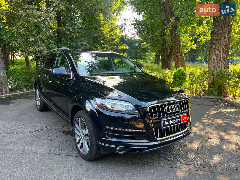 Внедорожник / Кроссовер Audi Q7 2015 в Киеве