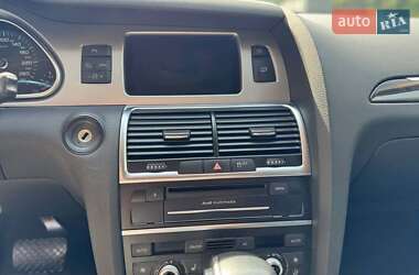 Внедорожник / Кроссовер Audi Q7 2011 в 