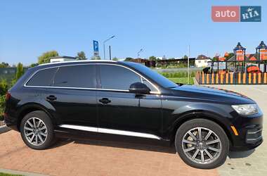 Внедорожник / Кроссовер Audi Q7 2015 в 