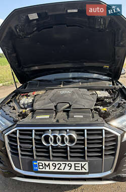 Внедорожник / Кроссовер Audi Q7 2019 в 