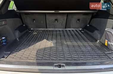 Внедорожник / Кроссовер Audi Q7 2020 в 