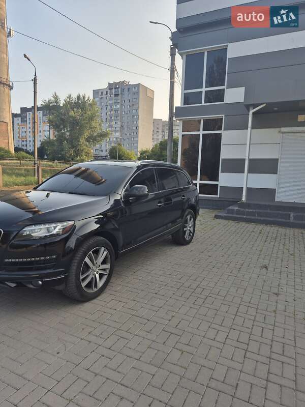 Audi Q7 2011
