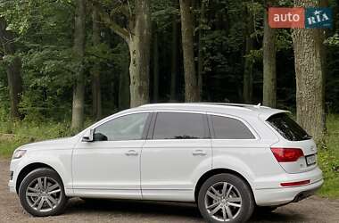 Внедорожник / Кроссовер Audi Q7 2012 в 