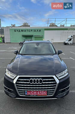 Позашляховик / Кросовер Audi Q7 2016 в 