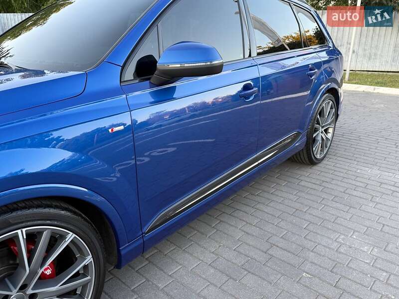 Внедорожник / Кроссовер Audi Q7 2016 в Харькове