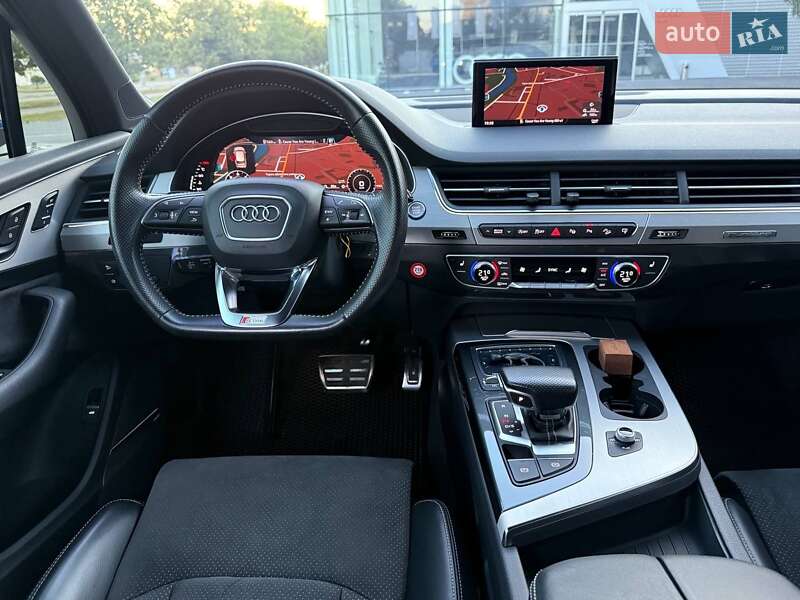 Внедорожник / Кроссовер Audi Q7 2016 в Харькове