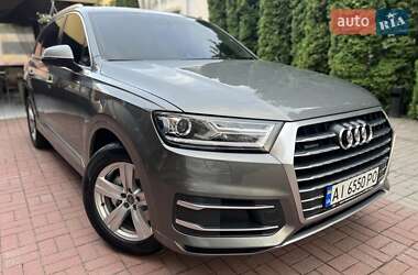 Внедорожник / Кроссовер Audi Q7 2016 в 