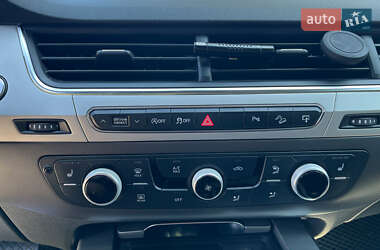 Внедорожник / Кроссовер Audi Q7 2015 в 