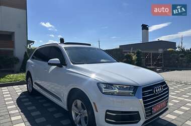 Внедорожник / Кроссовер Audi Q7 2018 в 