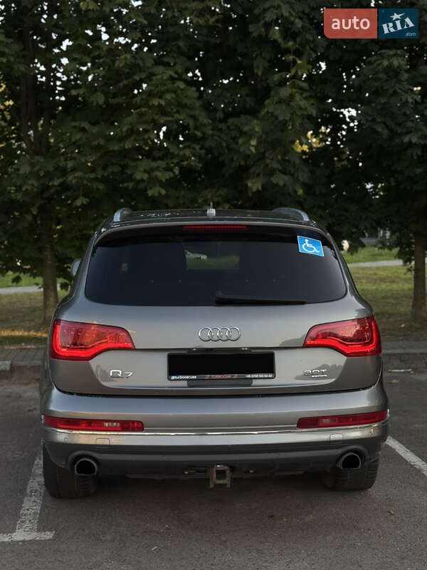 Позашляховик / Кросовер Audi Q7 2014 в Львові