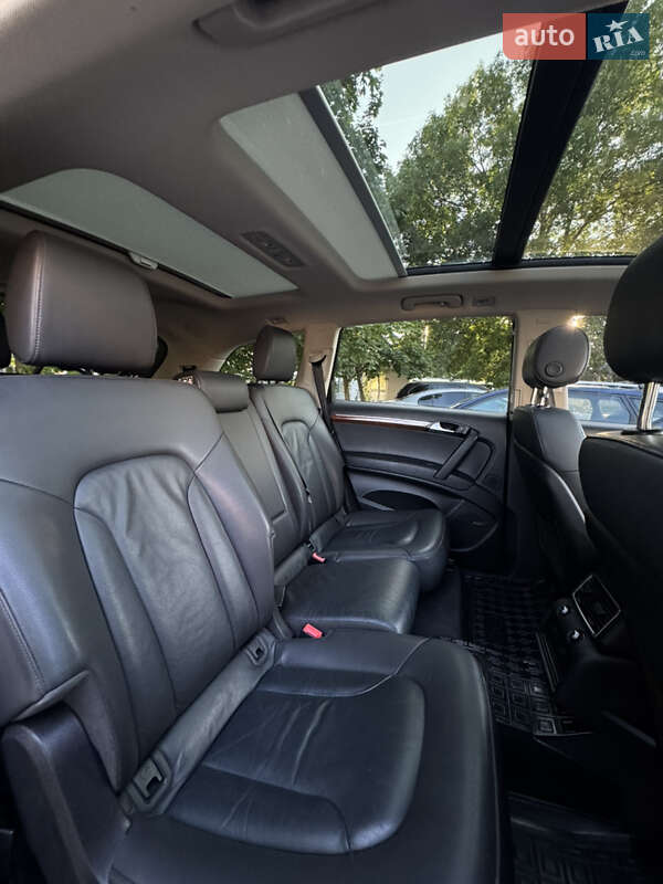 Позашляховик / Кросовер Audi Q7 2014 в Львові